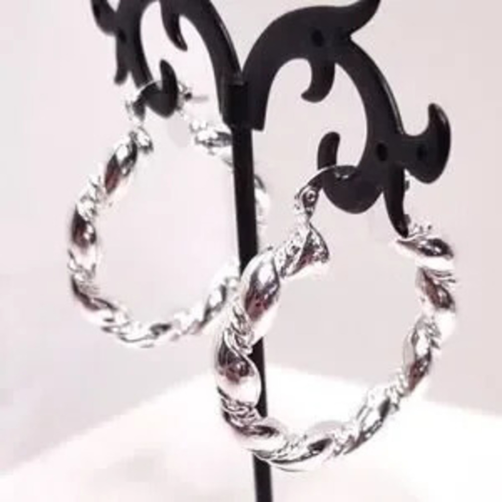 Gift Wrap Wreath Earrings Hoop S925 Sterling Silver Christmas Birthday Present